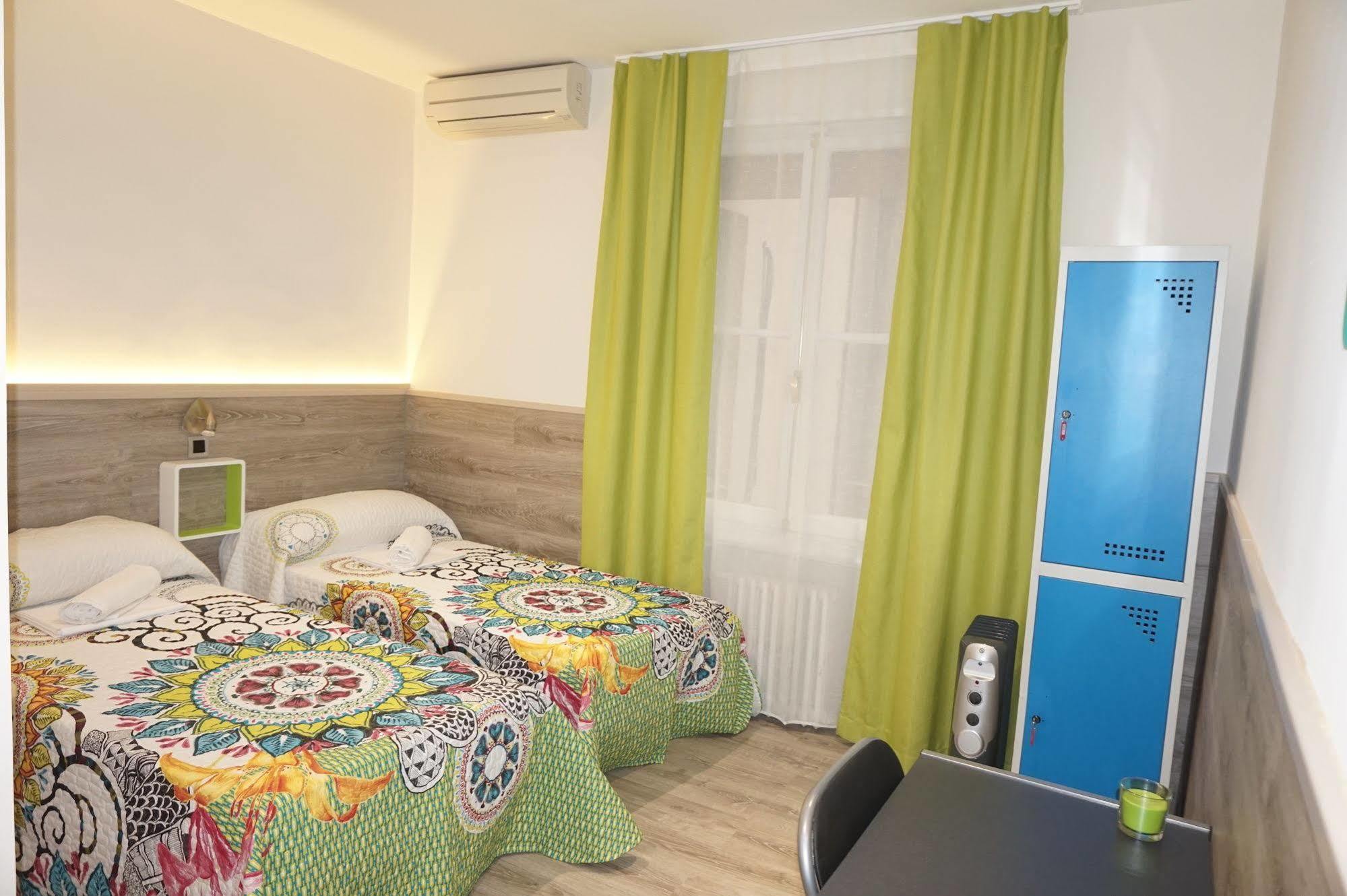 Muchomadrid Hostel Eksteriør bilde
